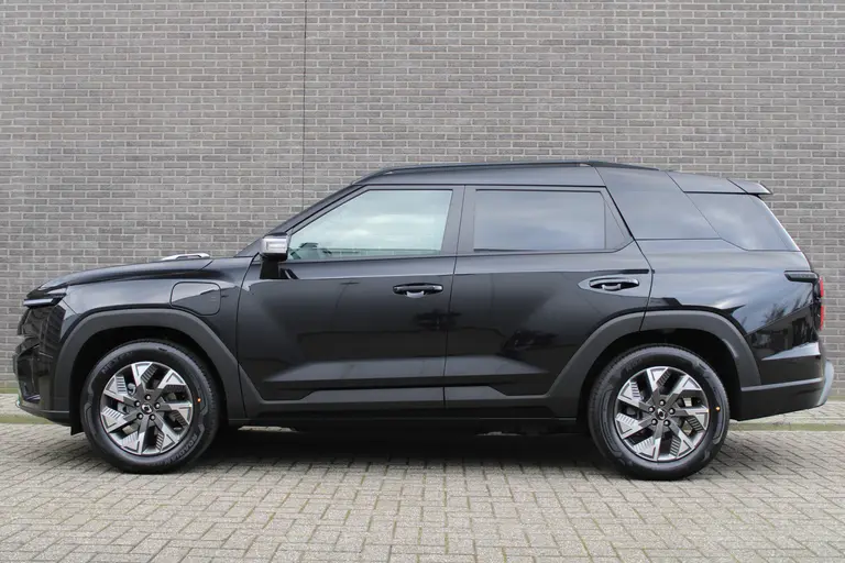 KGM Torres EVX Platinum 73.4 kWh 207pk, Space Black, Warmtepomp, 18"inch LM velgen 7 jaar garantie! afbeelding 2
