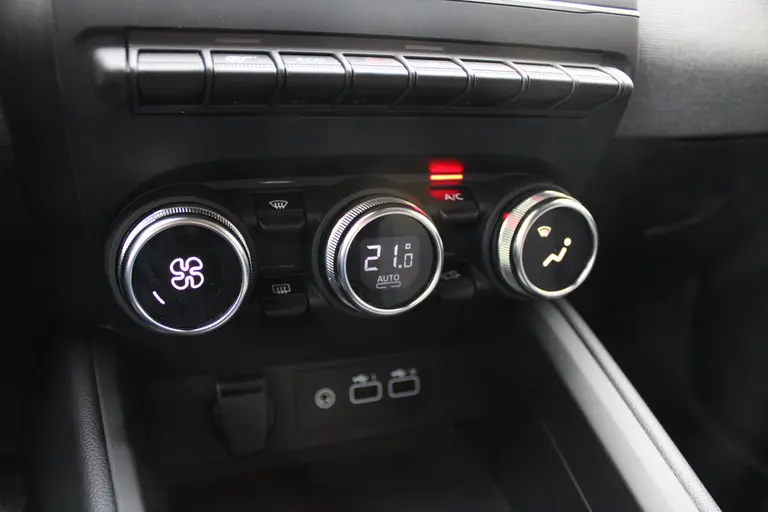 Mitsubishi Colt 1.0T MT Intense Cruise/Climate control, 16"LM velgen, Camera, Apple Carplay/Andr.auto, Parkeersensoren V+A, afbeelding 23