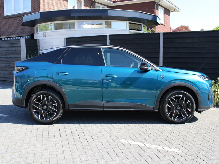 Peugeot 3008 GT 1.2 Hybrid 136PK e-DCS6 Automaat 360 Camera, Navigatie, Elektrische Achterklep, Parkeerhulp voor & achter afbeelding 4