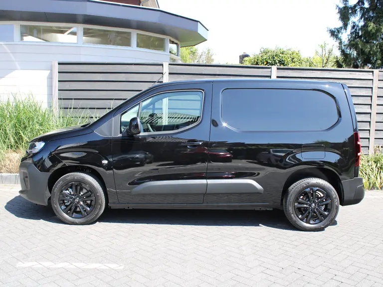 Citroën Berlingo 1.5 BlueHDi 130PK EAT8 Automaat L1 Keyless Entry & Start, Parkeersensoren Achter, Stoel, Stuur & Voorruitverwarming, Apple Carplay, Android Auto afbeelding 4