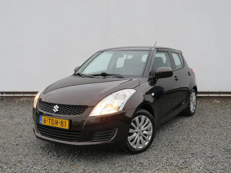 Suzuki Swift 1.2 Bandit EASSS, 2e Eig, Cruise Control, All-Seasons, LM-Velgen, Stoelverw. Goed onderhouden! afbeelding 4