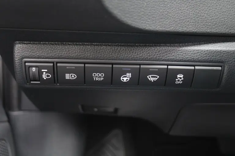 Suzuki Swace 1.8 Hybrid Style Automaat 140PK All-Season Banden, Adaptieve Cruise Control, Navigatie, Stuur Verwarmd, Voorruitverwarming, Draadloze Telefoonlader afbeelding 42