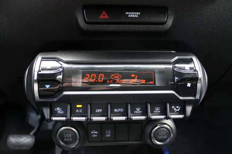 Suzuki Ignis 1.2 Smart Hybrid Style , Automaat, All-Seasonbanden, Keyless Entry en Cruise Control afbeelding 20