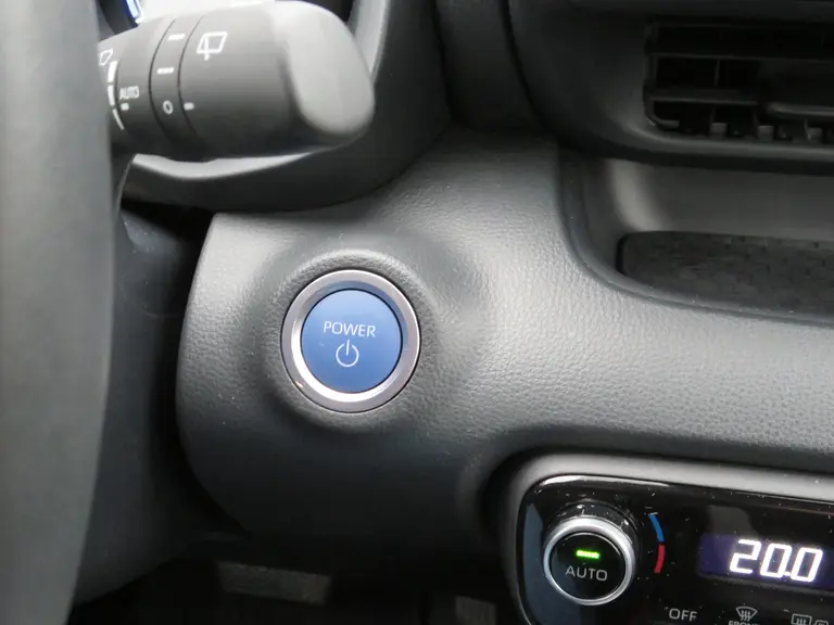 Toyota Yaris 1.5 Hybrid Dynamic, Automaat, ORG NL, 10.000 KM. LM-Velgen, Apple carplay/Androidauto afbeelding 22