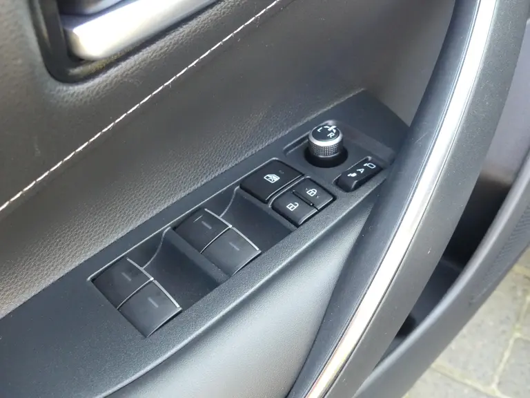 Suzuki Swace 1.8 Hybrid Style Automaat, Trekhaak,  Adaptive Cruise, Stoelverwarming afbeelding 11