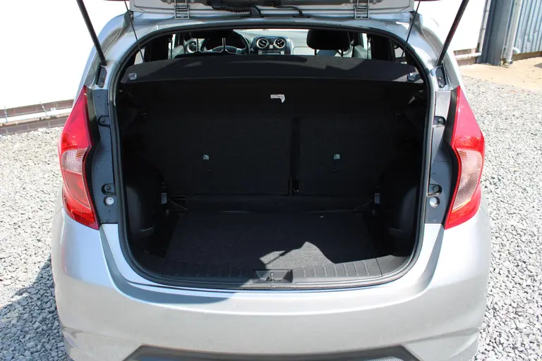 Nissan Note 1.2 Black Edition, All-Seasons, Hoge instap, Navigatie en Cruise Control! afbeelding 23