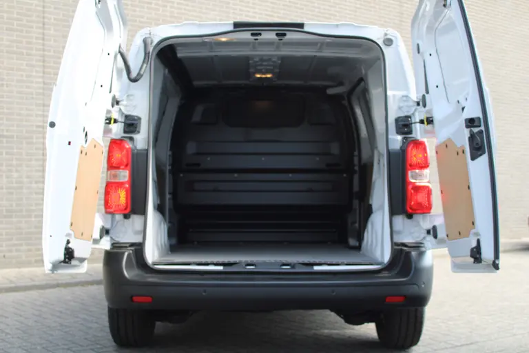 Peugeot Expert 2.0 BlueHDi 145PK L2 Navigatie, Camera Achter, Airconditioning, Audio, Cruise Control, Audio DAB afbeelding 8