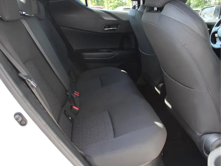 Toyota C-HR 1.8 Hybrid Dynamic Automaat Navigatie, Cruise Control Adaptief, Parkeersensoren Voor en Achter, Airco Automatisch afbeelding 23