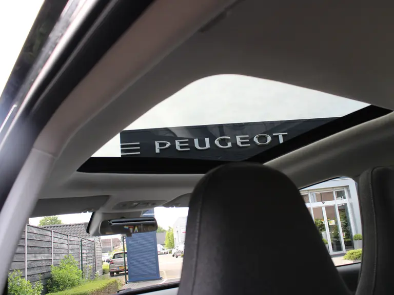 Leapmotor T03 Design 37.3 kWh Navigatie, Camera achter, Parkeerhulp achter, Audio, Keyless Start, Lichtmetalen velgen afbeelding 30