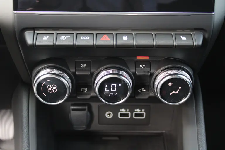 Mitsubishi Colt 1.0T MT First Edition Cruise/Climate control, Navigatie, Camera, Parkeersensoren v+a, 17"LM Velgen, afbeelding 24