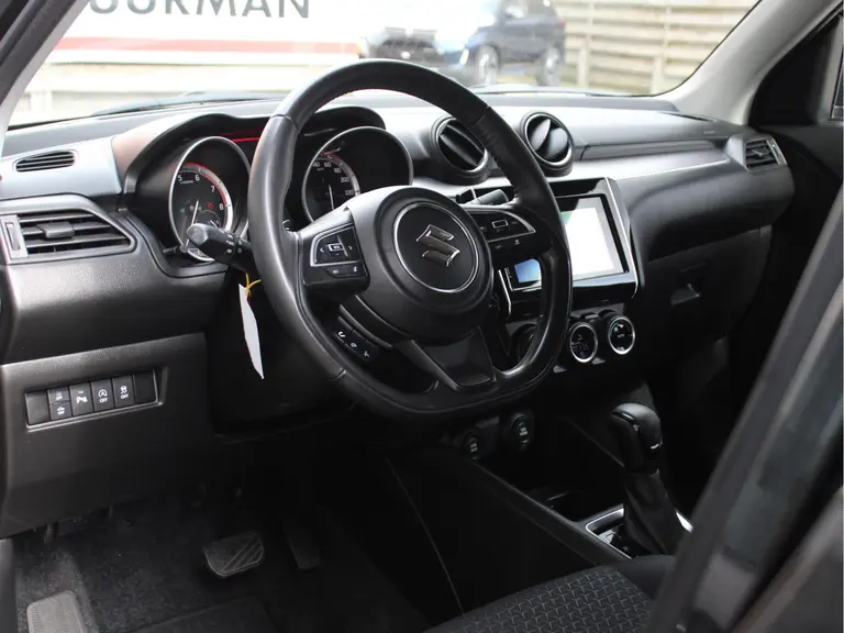 Suzuki Swift 1.2 Style Smart Hybrid Automaat Navigatie, Adaptieve Cruise en Climate Control, Achteruitrijcamera afbeelding 5