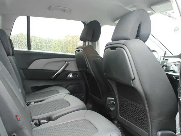 Citroën Grand C4 Spacetourer 1.2 PureTech Shine Automaat 7 zits Cruise/Climate control, Navigatie, Apple Carplay/Android auto,  Audio/DAB, Keyless entry/Start afbeelding 27
