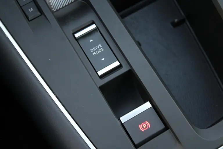 Citroën C5 Aircross 1.2 Hybrid 136PK Max Automaat, Luxe Lederen bekleding, 360 camera, navigatie, elekr. stoelen, CruiseControl, Applecarpl./Andr. Auto afbeelding 21