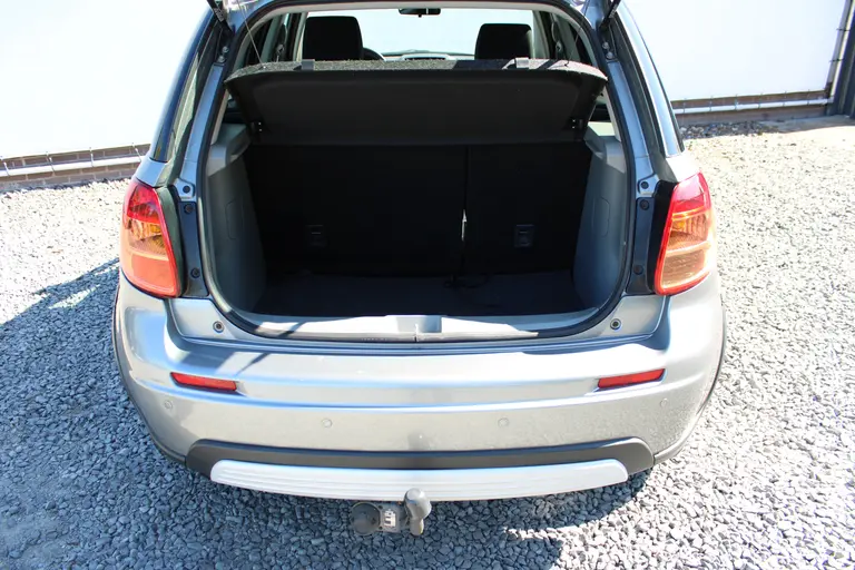 Suzuki SX4 1.6 4Grip Exclusive, Trekhaak, Cruise Control, Keyless, Climate Control en Dealer onderhouden! afbeelding 10