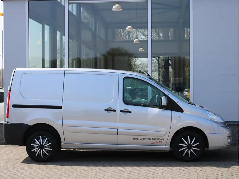 Peugeot Expert 227 1.6 HDI L1H1 Navteq 2, 3 Zitplaatsen Trekhaak, Navigatie, Cruise Control, Bluetooth, Airco afbeelding 14