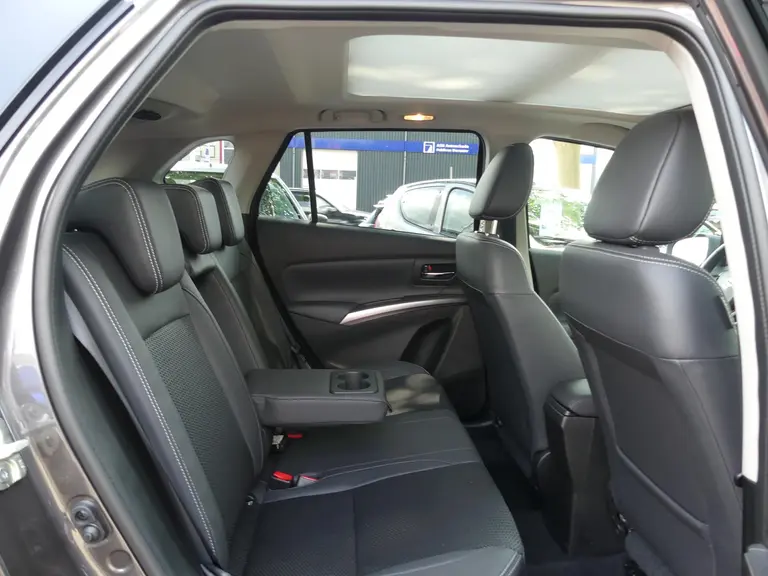 Suzuki S-Cross 1.5 Hybrid Style Automaat, Panoramadak, Navigatie, 6 JAAR GARANTIE afbeelding 24