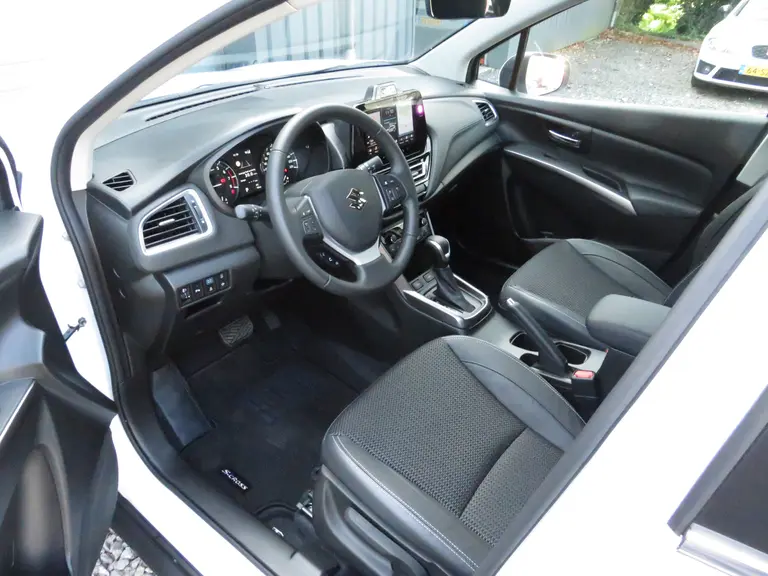Suzuki S-Cross 1.5 Hybrid Style, 360 Camera, Parkeersensoren, Nieuw! afbeelding 7