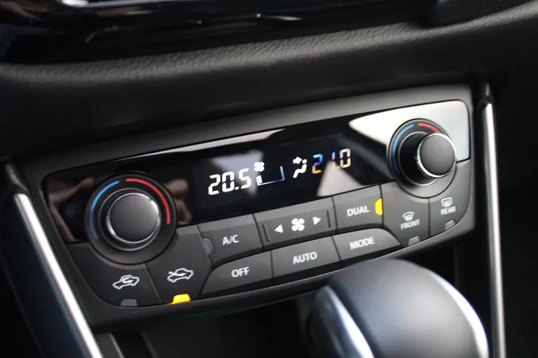Suzuki S-Cross 1.5 Hybrid Automaat Style Nieuw met 6 Jaar Garantie! Adaptieve Cruise Control, 360 graden camera, Stoelverwarming afbeelding 17