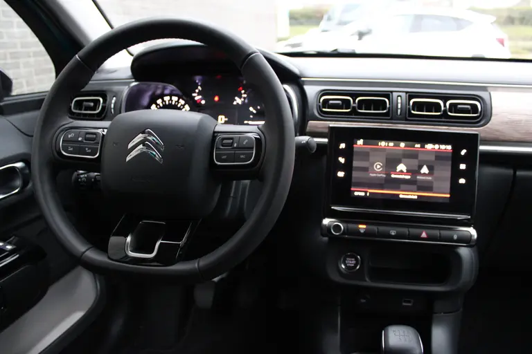 Citroën C3 1.2 PureTech Max 110 PK Cruise/Climate control, Navigatie, Camera, Apple Carplay/Android Auto, Radio/DAB, 17"LM Velgen afbeelding 24
