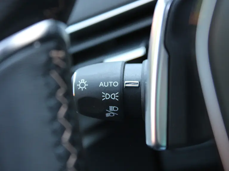 Peugeot 3008 GT 1.6 HYbrid4 300PK EAT8 Automaat Panoramadak, Navigatie, Achteruitrijcamera, Keyless Entry & Start, Parkeersensoren afbeelding 25