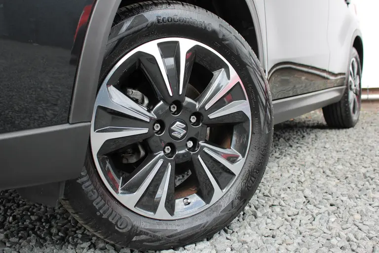 Suzuki Vitara 1.4 Boosterjet Style Smart Hybrid Navigatie, Parkeersensoren voor en achter, Stoelverwarming, Achteruitrijcamera afbeelding 3