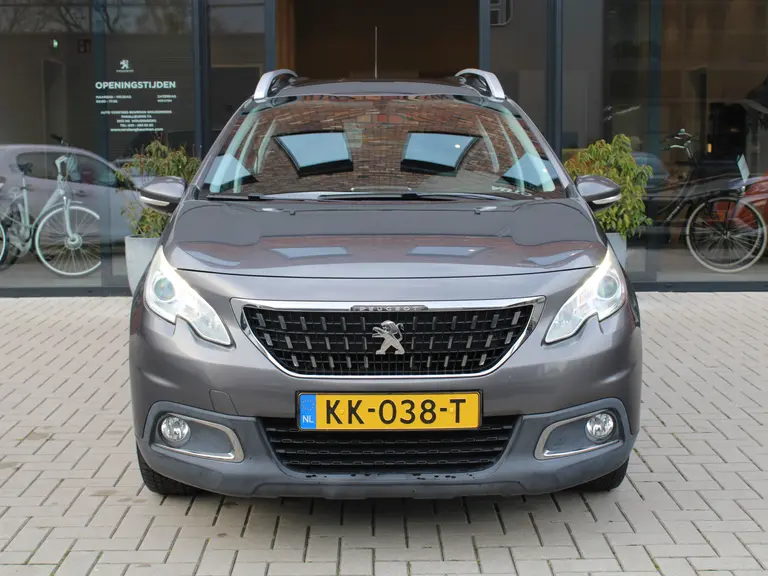 Peugeot 2008 1.2 PureTech Active 110PK Climate Control, Trekhaak, Navigatie afbeelding 3