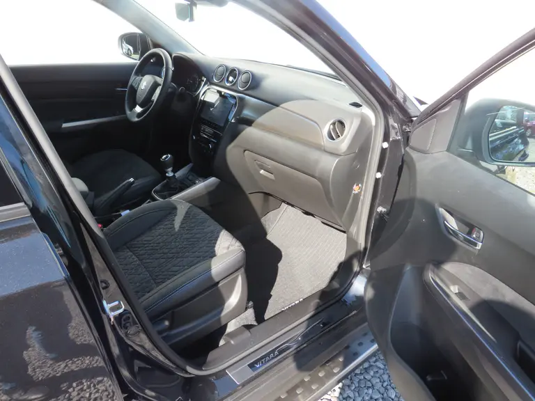 Suzuki Vitara 1.4 Boosterjet Style Smart Hybrid, Trekhaak, ORG NL met 18 inch! Treeplanken, Draadloos Carplay, ZEER COMPLEET! afbeelding 13