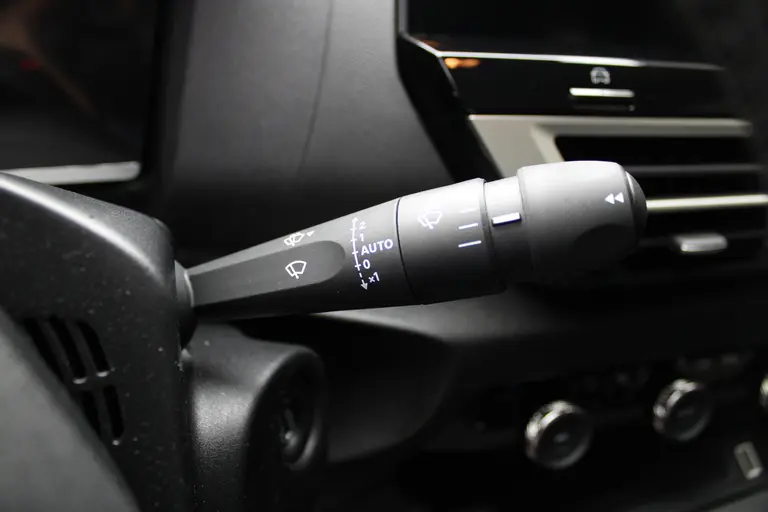 Citroën C4 1.2 Puretech 130 You Cruise/Climate control, Camera, Apple carplay/Android, Radio/DAB, afbeelding 17