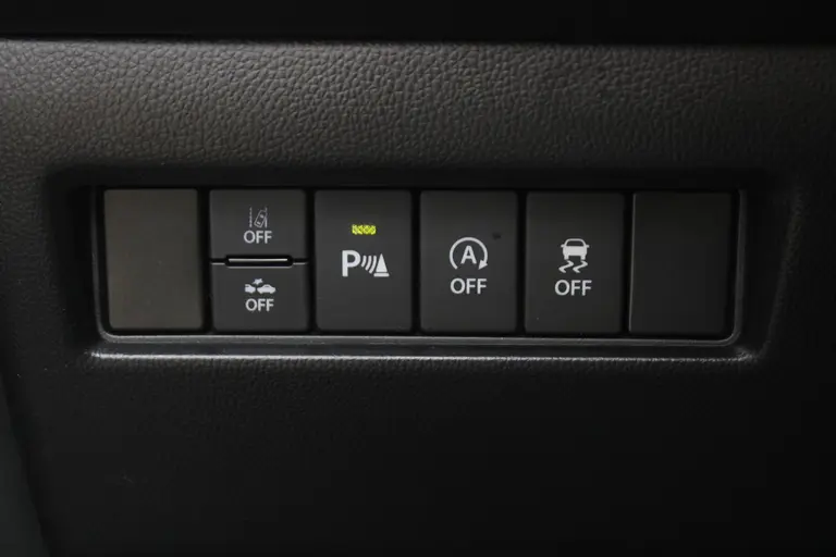Suzuki Swift 1.2 Style Smart Hybrid CVT Automaat Navigatie, Cruise Control Adaptief, Stoelverwarming, Achteruitrijcamera, Parkeersensoren Achter afbeelding 34