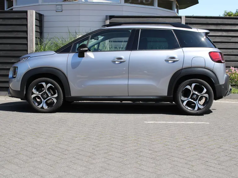 Citroën C3 Aircross Shine 1.2 PureTech 110PK Navigatie, Parkeerhulp voor en achter + Camera, Apple Carplay/Android Auto, Trekhaak afbeelding 4