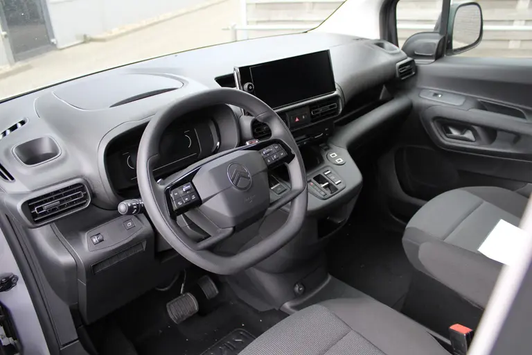 Citroën Berlingo 1.5 BlueHDi 130PK EAT8 Automaat L1 Achteruitrijcamera, Keyless Entry & Start, Parkeersensoren Achter, Aple Carplay, Android Auto afbeelding 11