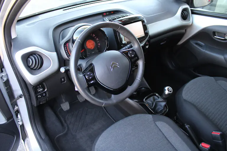 Citroën C1 1.0 e-VTi Shine Airco, Navigatie, Keyless start, LM velgen, Achteruitrij camera, Bluetooth, afbeelding 10