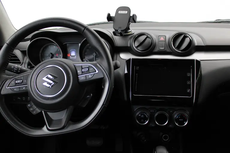 Suzuki Swift 1.2 Style Smart Hybrid, Automaat, Parkeersensoren Cruise-Control, Achteruitrijcamera en Navigatie! 23950 afbeelding 7