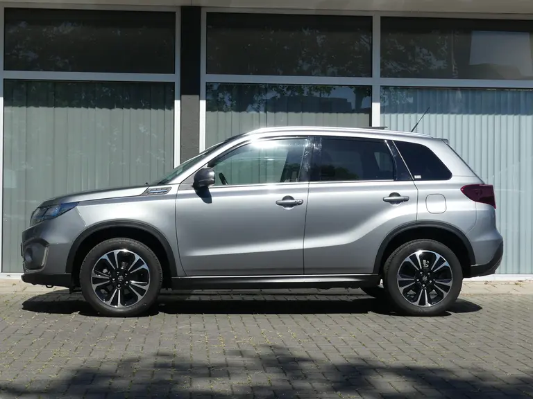 Suzuki Vitara 1.5 Hybrid Style Automaat, Panoramadak, Navigatie afbeelding 3