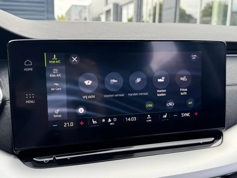 Skoda Octavia Combi Sport Business 1.5 e-TSI 150PK DSG7 Automaat Navigatie, Keyless, Achteruitrijcamera, Elektrische Kofferbak, Apple Carplay, Android Auto afbeelding 33