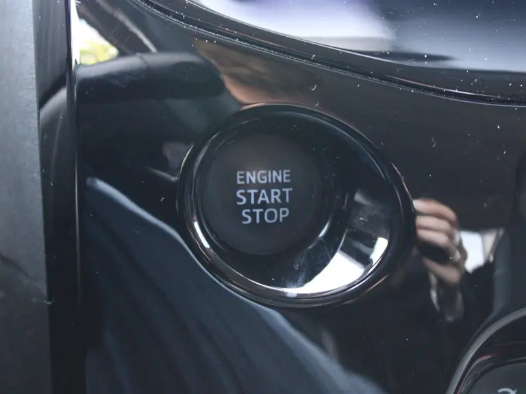 Peugeot 108 Allure 1.0 e-VTi 70PK 5DRS Navigatie, Achteruitrijcamera, Keyless Entry & Start, Cimate Control afbeelding 27