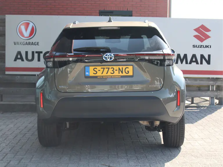 Toyota Yaris Cross 1.5 Hybrid Dynamic Automaat Achteruitrijcamera, Bluetooth, Airco Automatisch, Cruise Control Adaptief, Navigatie afbeelding 14