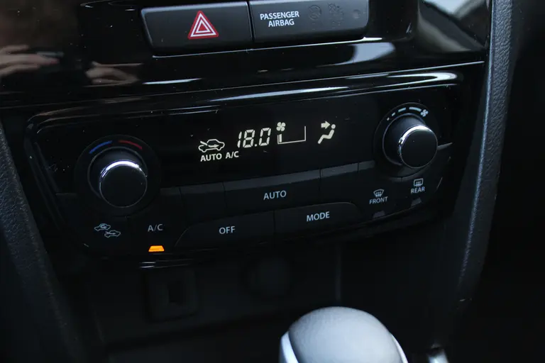 Suzuki Vitara 1.4 Boosterjet Select 141PK Automaat Achteruitrijcamera, Cruise Control, Voorstoelen Verwarmd, afbeelding 23