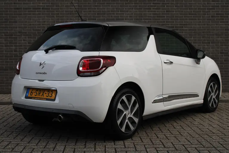 Citroën DS3 1.2 VTi So Chic afbeelding 4