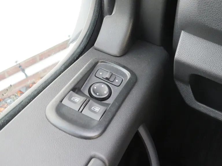 Renault Master T35 2.3 dCi 145 L3 Energy EURO VI, Bakwagen met Laadklep Hollandia, Navigatie en Cruise Control afbeelding 28