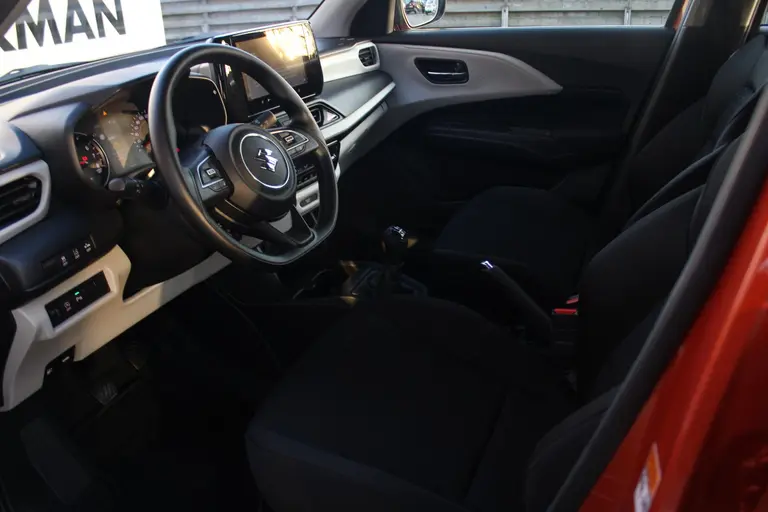 Suzuki Swift 1.2 Comfort Smart Hybrid ACTIE!! 6 jaar fabrieksgarantie! Apple Carpl/Andr auto, Cruise control, Navigatie afbeelding 14