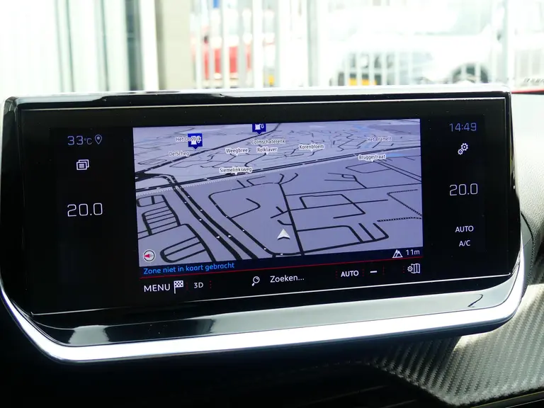 Peugeot 2008 Allure Pack 1.2 PureTech 130PK Navigatie, Achteruitrijcamera, Keyless, Parkeersensoren, Apple Carplay, Android Auto afbeelding 26