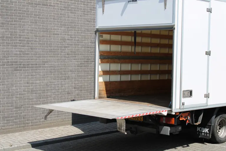 Volkswagen Crafter 46 2.0 TDI Bakwagen met Laadklep, 19m3 Airco, Achteruitrijcamera, Trekhaak afbeelding 14
