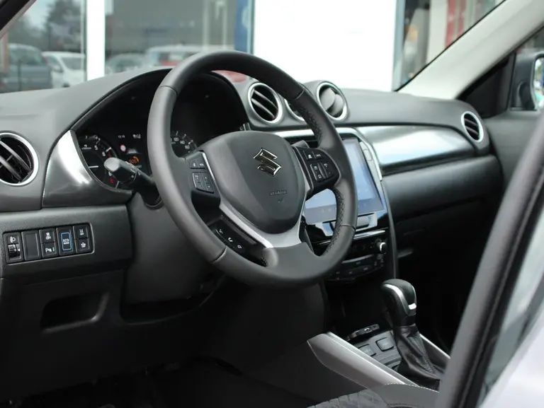 Suzuki Vitara 1.5 Hybrid Style afbeelding 5