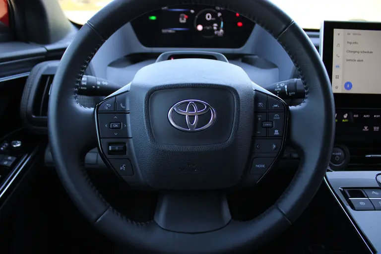 Toyota Bz4x Dynamic 71 kWh 3-fase Trekhaak, Elektrisch Verstelbare Bestuurdersstoel, Voorruit-, Stuur- en Stoelverwarming afbeelding 36