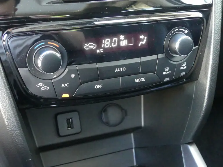 Suzuki Vitara 1.5 Hybrid Style Automaat, Panoramadak, Navigatie afbeelding 20