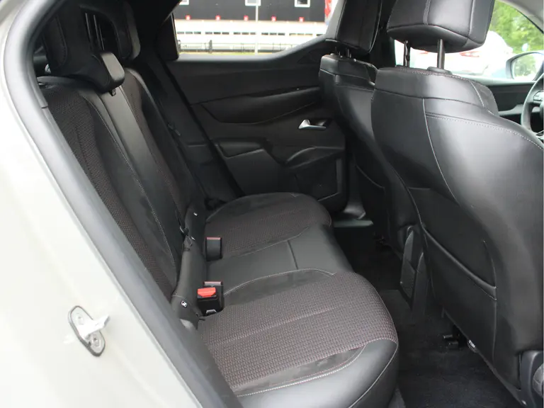 DS DS 3 1.2 PureTech Performance Line Automaat Microvezel Bekleding, Rondomzicht Camera, Cruise en Climate Control afbeelding 37