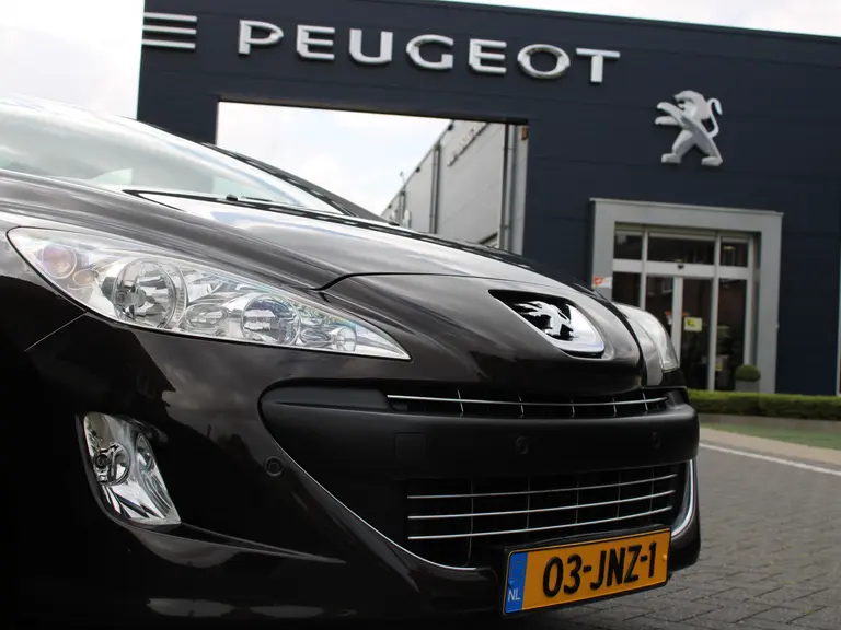 Peugeot 308 CC Feline 1.6 THP 140PK Automaat Cabrio, Leder, Parkeersensoren, Navigatie, Stoelverwarming, Cruise Control afbeelding 3