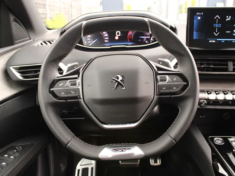 Peugeot 3008 GT 1.2 PureTech 130PK EAT8 Automaat Navigatie, Keyless, Elektrische Kofferbak, Stoelverwarming, Adaptieve Cruise Control afbeelding 21