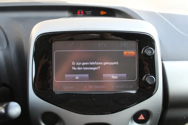 Toyota Aygo 1.0 VVT-i x-nav Achteruitrijcamera, Navigatie, Airco, Bluetooth afbeelding 16